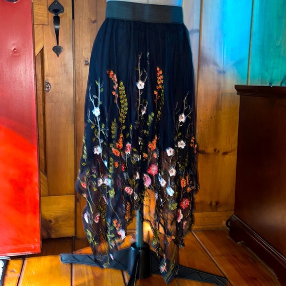 INC International Concepts: floral skirt: size S - Picture 2 of 5